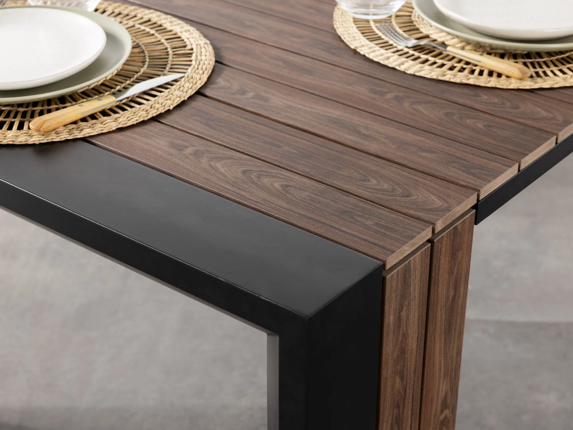 Transformer Outdoor Dining Set - The Family (Copy) - For Testing - Image 17